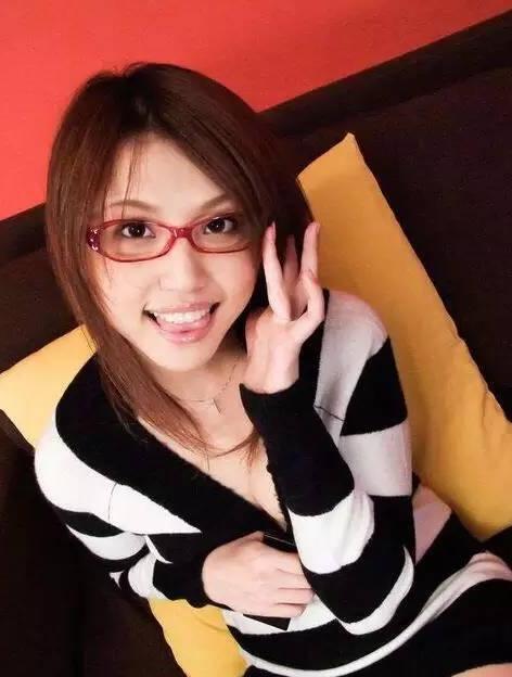 水泽萝拉aV,揭秘虚拟偶像的崛起与魅力